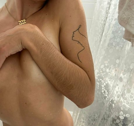 sweetbutsavvy OnlyFans Nacktbilder