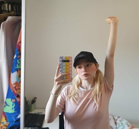 akchoriii Leaked OnlyFans Sex Tape