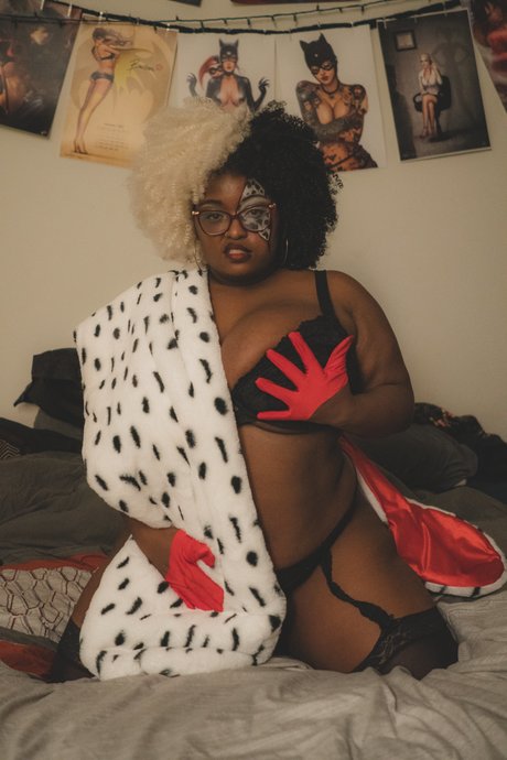 Animated Aja OnlyFans Lesbisch