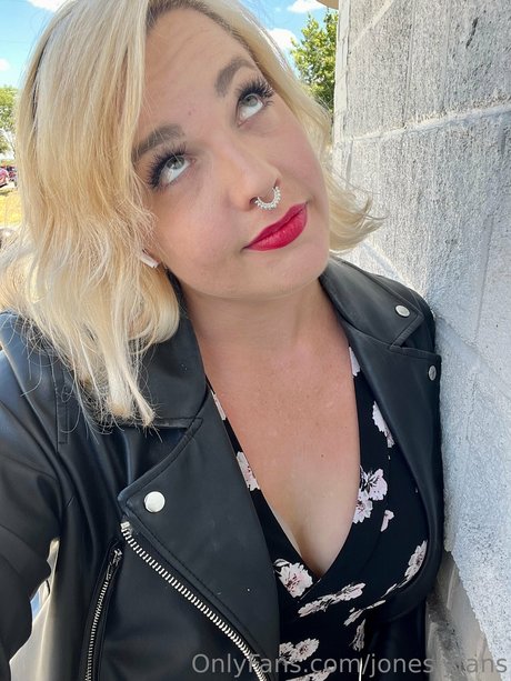 Lindsay Jones OnlyFans Nackt Leaks