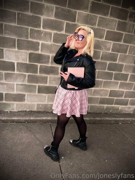 Lindsay Jones OnlyFans Nackt