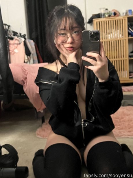 Sooyensu OnlyFans Model Fotos