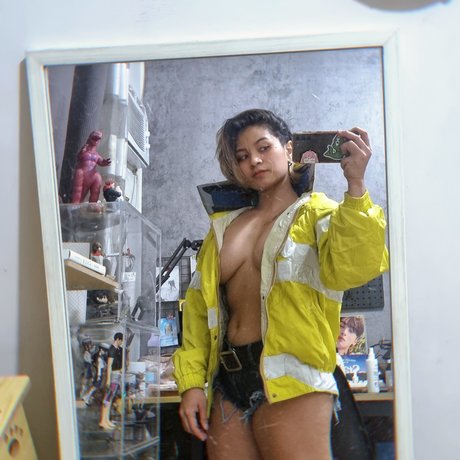 Nyaaati OnlyFans Archiv