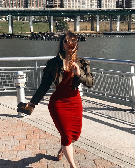 süße onlyfans Pornografie Bild