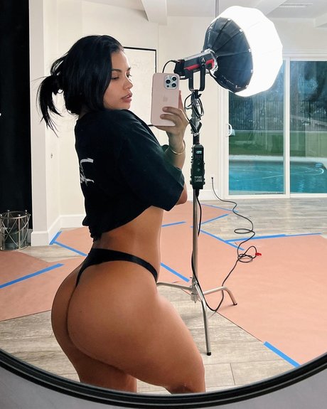 Jade Ramey OnlyFans explizite Inhalte