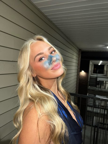 nacktstar onlyfans Pornografisch Galerie