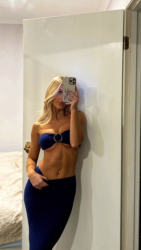 Cassie And Chloe Roberts NurlyFans-Brüste