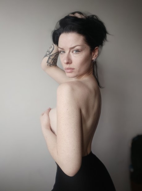 Innervus_ OnlyFans-Leaks