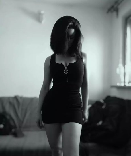 Innervus_ OnlyFans-Model