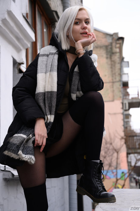 Layana Devis Nackt auf OnlyFans