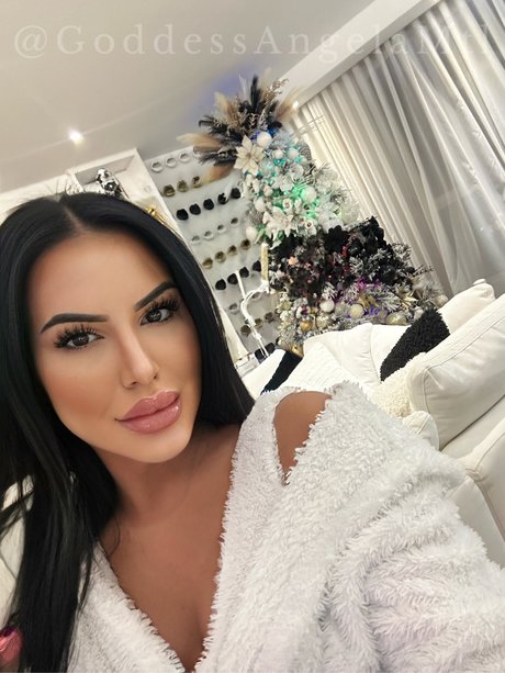 Goddess Angela Nacktbilder von OnlyFans geleakt