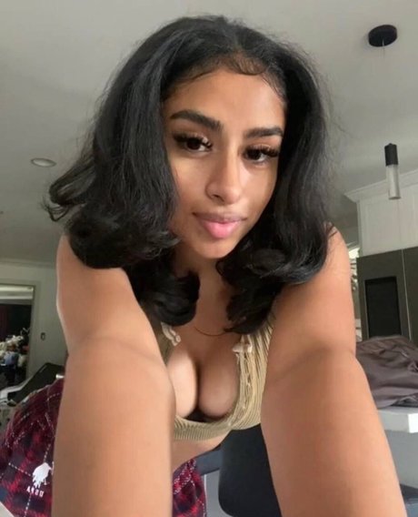 Kani Rosi OnlyFans Nacktbilder