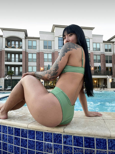 Leigh Laurel_ OnlyFans geleakte Brüste