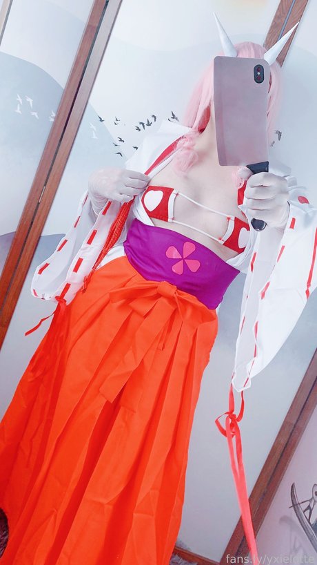 Yaxie Lotte OnlyFans Sex