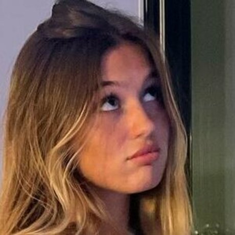 Bella Faith OnlyFans Brüste Bild