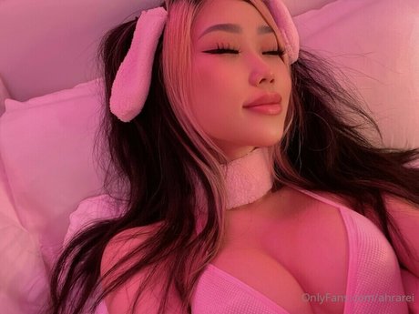 AHRA REI Nacktbilder von OnlyFans