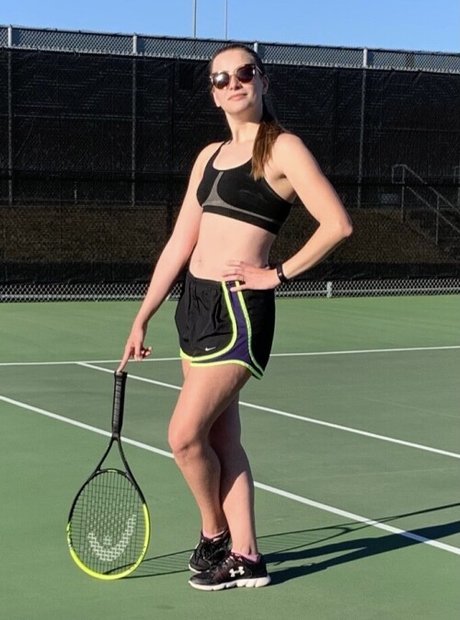 Alanis King Nacktpornos auf OnlyFans