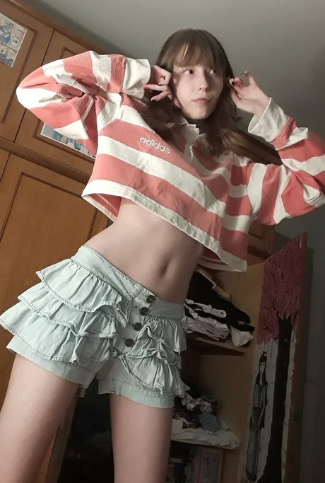 Kiki Glitter Cosplay OnlyFans Sex geleakt