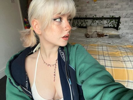 M Ae 3 Leaks von OnlyFans