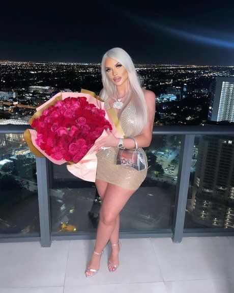 Mkbeellaa NurlyFans-Brüste