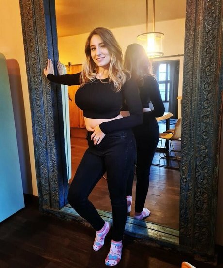 Yonia OnlyFans Pornografie