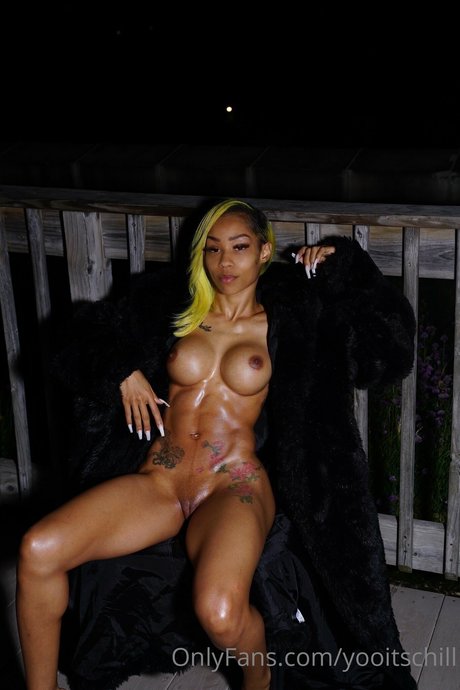 YooItsChill Titten OnlyFans