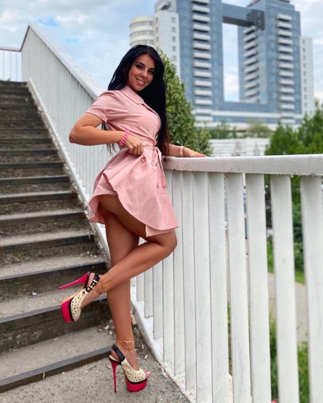 Faina Malinovskaya Nacktbilder geleakt OnlyFans Nacktporno