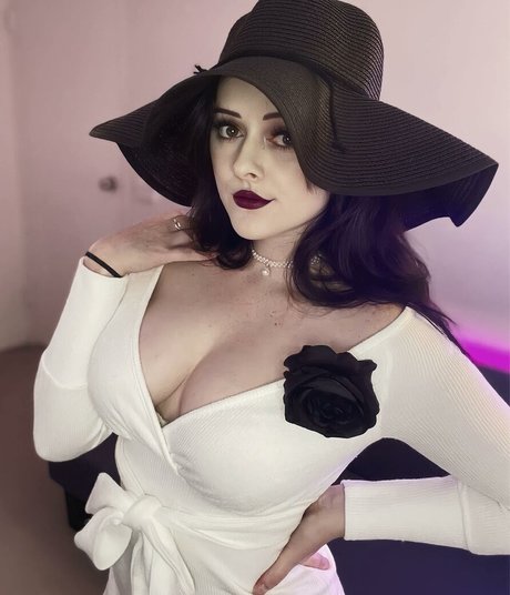 Juicyiris OnlyFans Arsch Leak