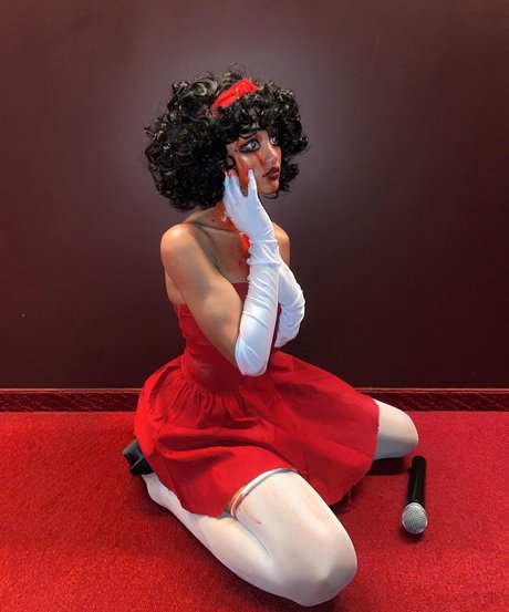 Ladokei Crystal OnlyFans-Creator