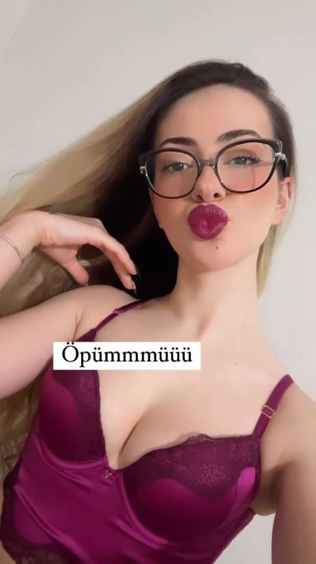 Oznur Guven_ OnlyFans Leaks Pornografie