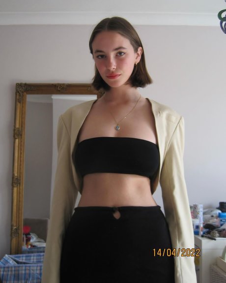 Amelie Manzoli OnlyFans Sex Leak