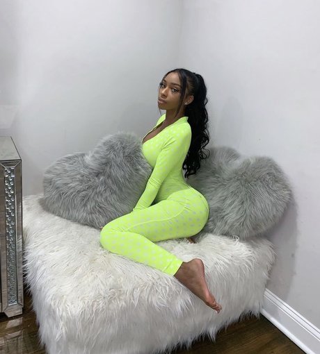 Ashley Burgos Nacktbilder geleakt OnlyFans Porn geleakt