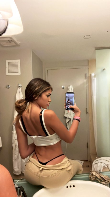 Adeline Bri OnlyFans Pornografie