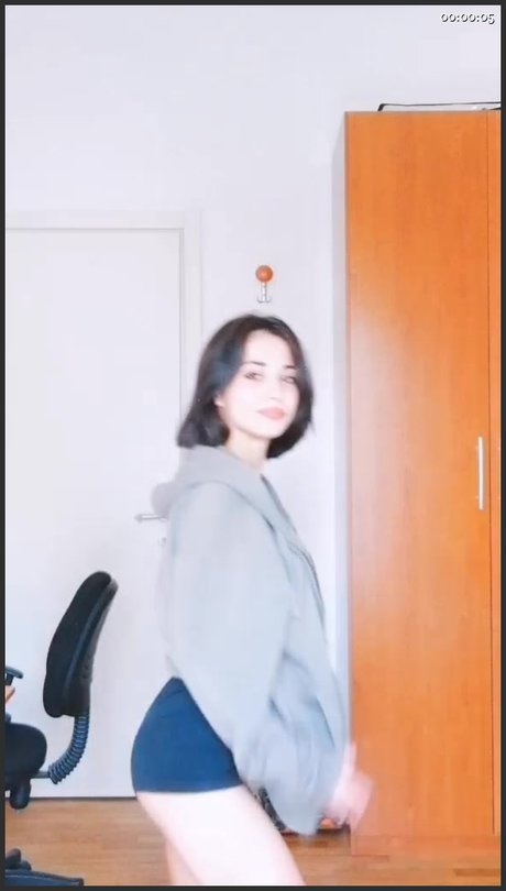 Lucrelisa_ OnlyFans Nacktbilder