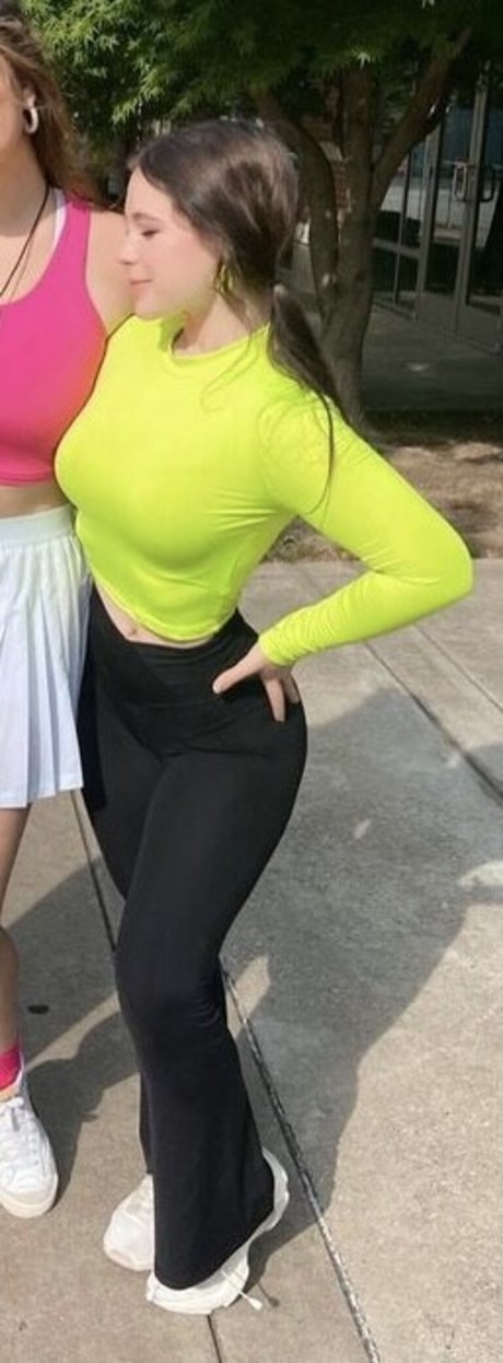 Melissa Mercer Oben ohne OnlyFans