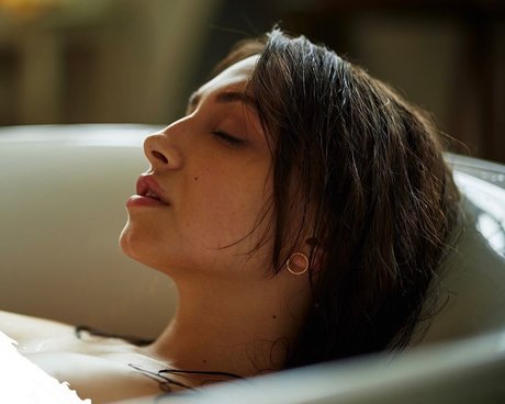 Olivia Linz_ OnlyFans gratis