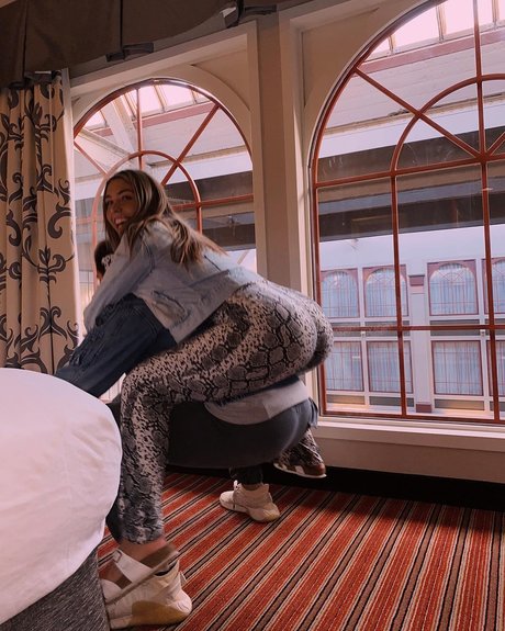 Zoey Kouskousakis_ OnlyFans Fotos