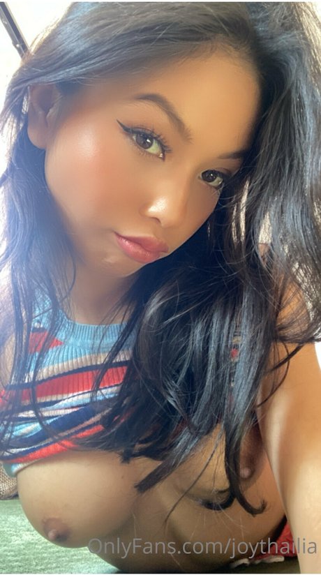 Joy Thailia OnlyFans Brüste Bild