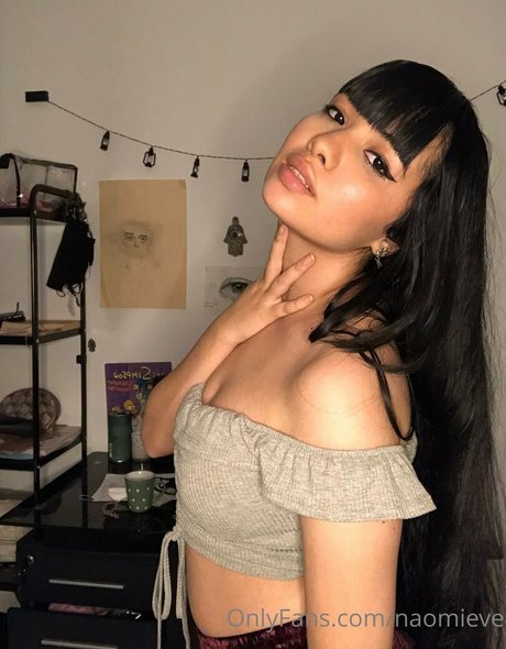 naomieve Nackt Leaks OnlyFans