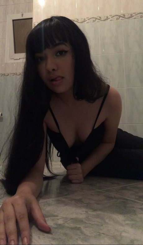 naomieve OnlyFans-Leaks