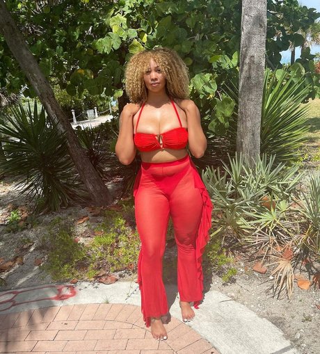 God Beth Nacktbilder von OnlyFans