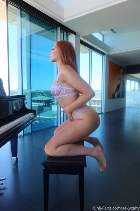 Foxy x OnlyFans Leaked