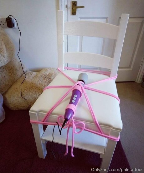 Pale Tattoos Nacktpornos auf OnlyFans