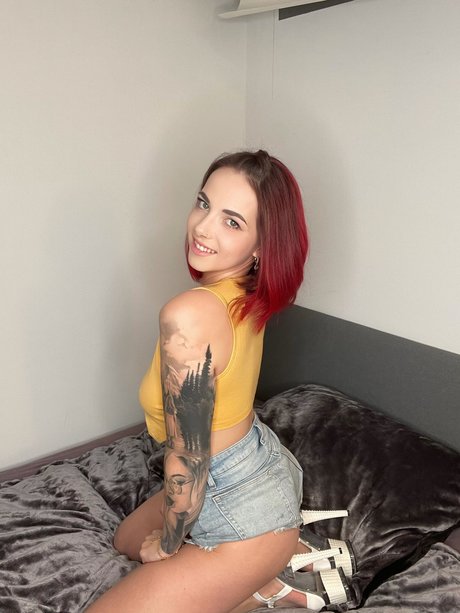 NinaDevil OnlyFans explizite Inhalte