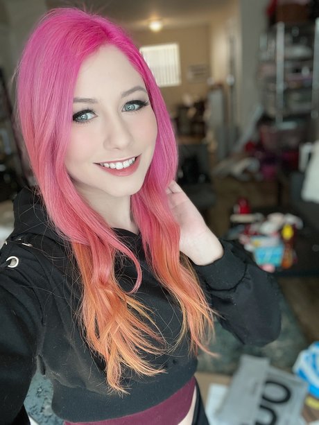 flachbrüstige onlyfans Erwachsene Hochwertig