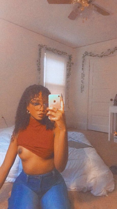 misha OnlyFans Strip