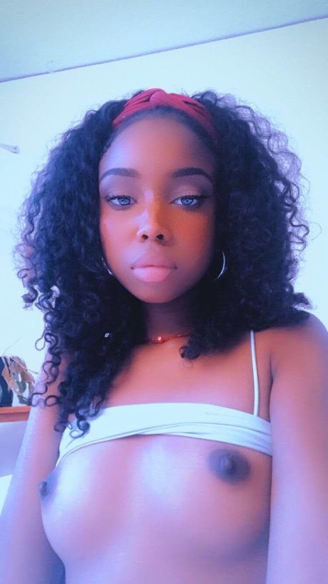 misha Nacktpornos auf OnlyFans