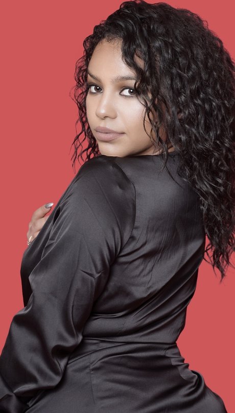 Sully Sue OnlyFans-Inhalte