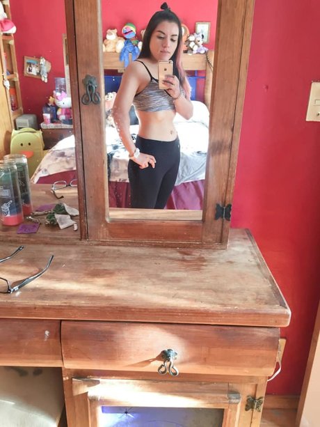 Tania Ivette_ Nackt auf OnlyFans