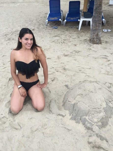 Tania Ivette_ NurlyFans-Pornos